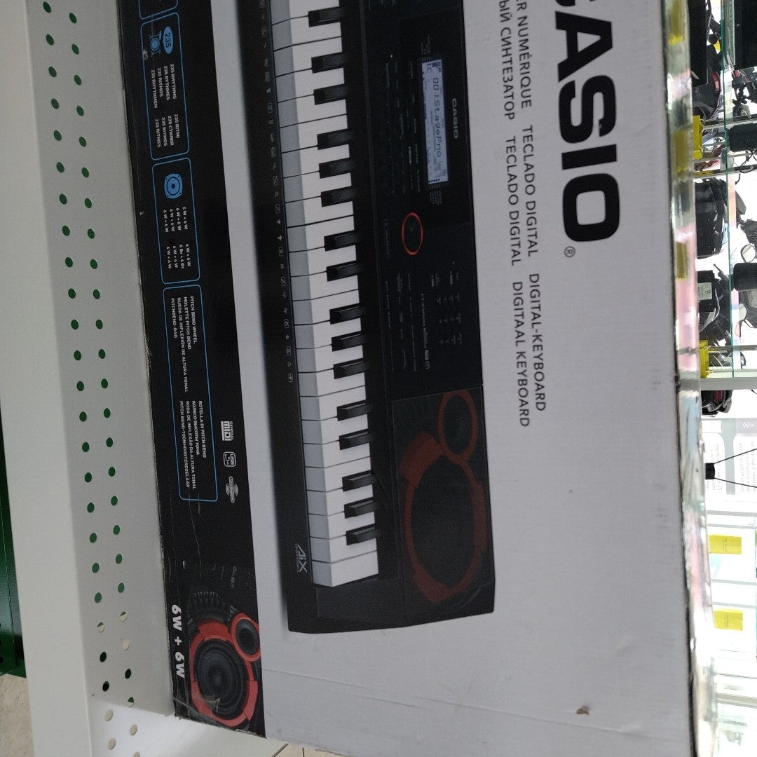 TECLADO CASIO CT-X3000 61 TECLAS PANTALLA LCD (SEMINUEVO)