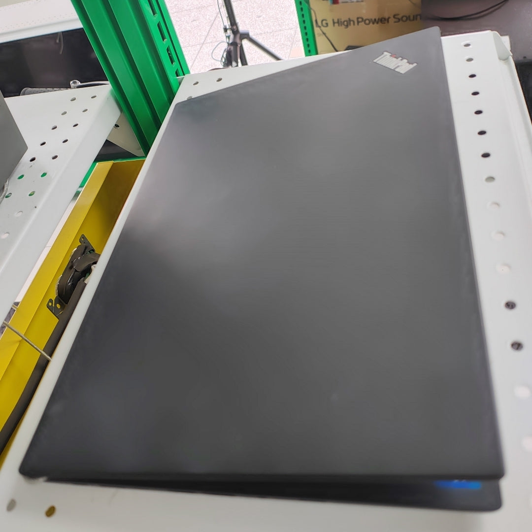 LAPTOP LENOVO THINKPAD T14 GEN 2 (2022) 512 GB SSD 16 GB RAM (SEMINUEVO)