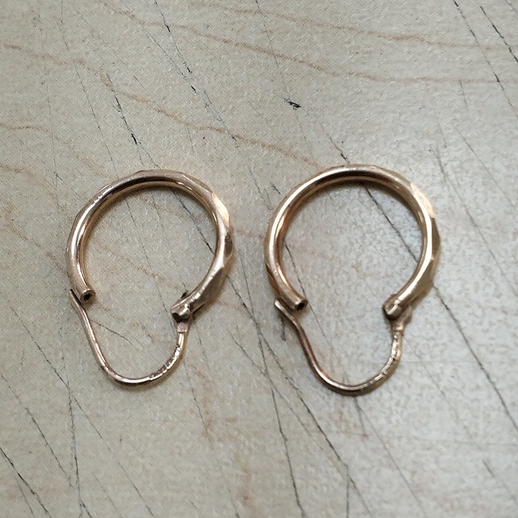 ARRACADAS PAR ORO 10 K 1 GRMS (SEMINUEVO)