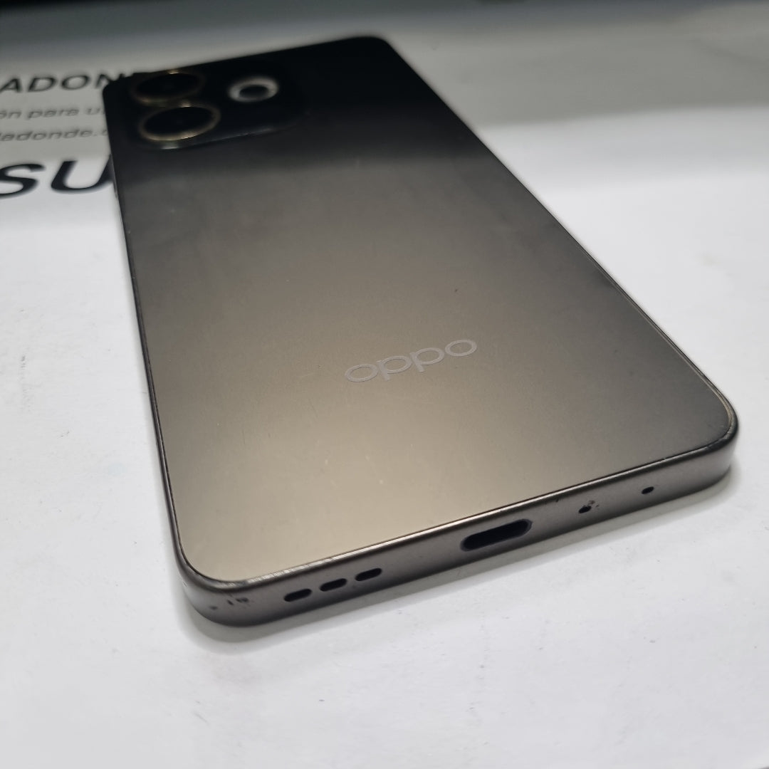CELULAR OPPO A5 PRO 5G CPH2695 (2025) 256 GB 8 GB RAM (SEMINUEVO)