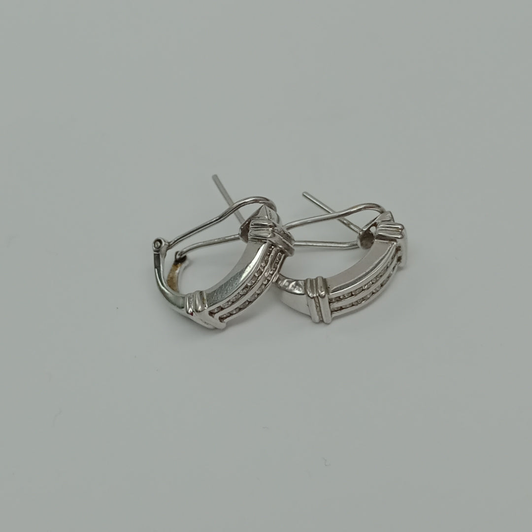 ARETES PAR ORO BLANCO 10 K 6 GRMS (SEMINUEVO)