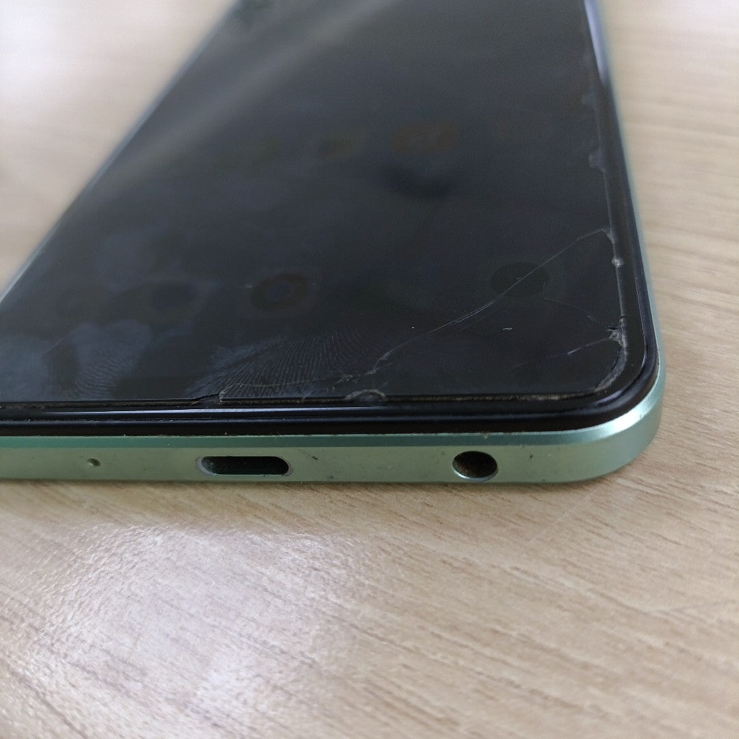 CELULAR VIVO Y03 V2332 (2024) 128 GB 4 GB RAM (SEMINUEVO)