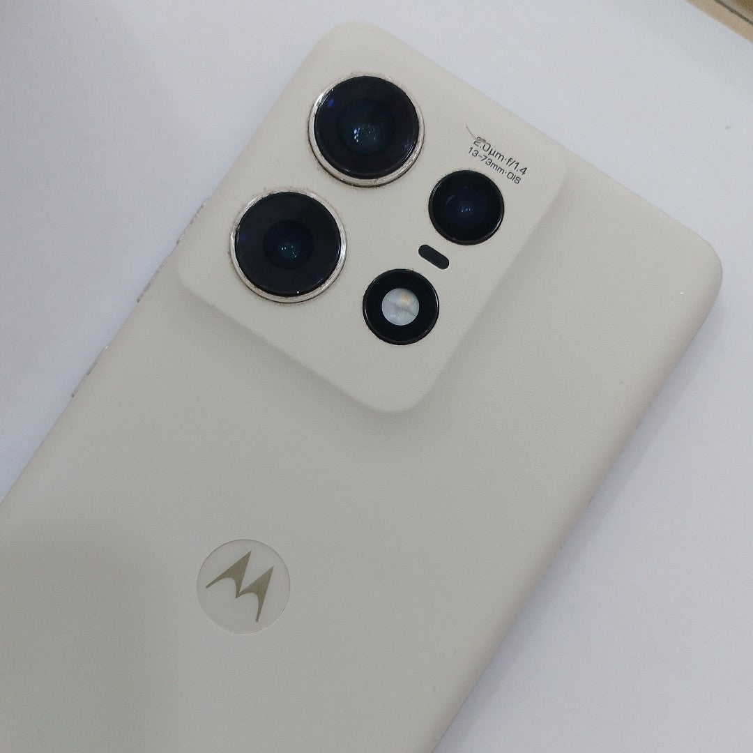 CELULAR MOTOROLA EDGE 50 PRO XT2403-1 (2024) 256 GB 12 GB RAM