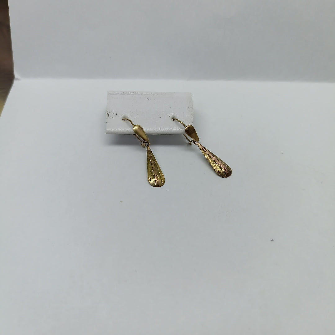 ARETES PAR ORO 10 K 0.6 GRMS (SEMINUEVO)
