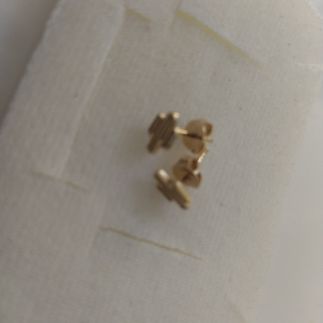 BROQUELES PAR ORO 14 K 1.1 GRMS (SEMINUEVO)