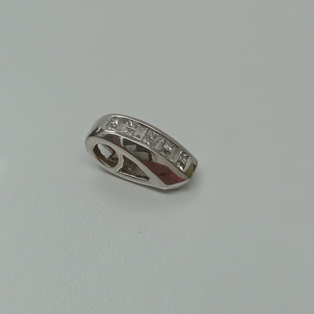 DIJE ORO BLANCO 14 K 2.3 GRMS (SEMINUEVO)