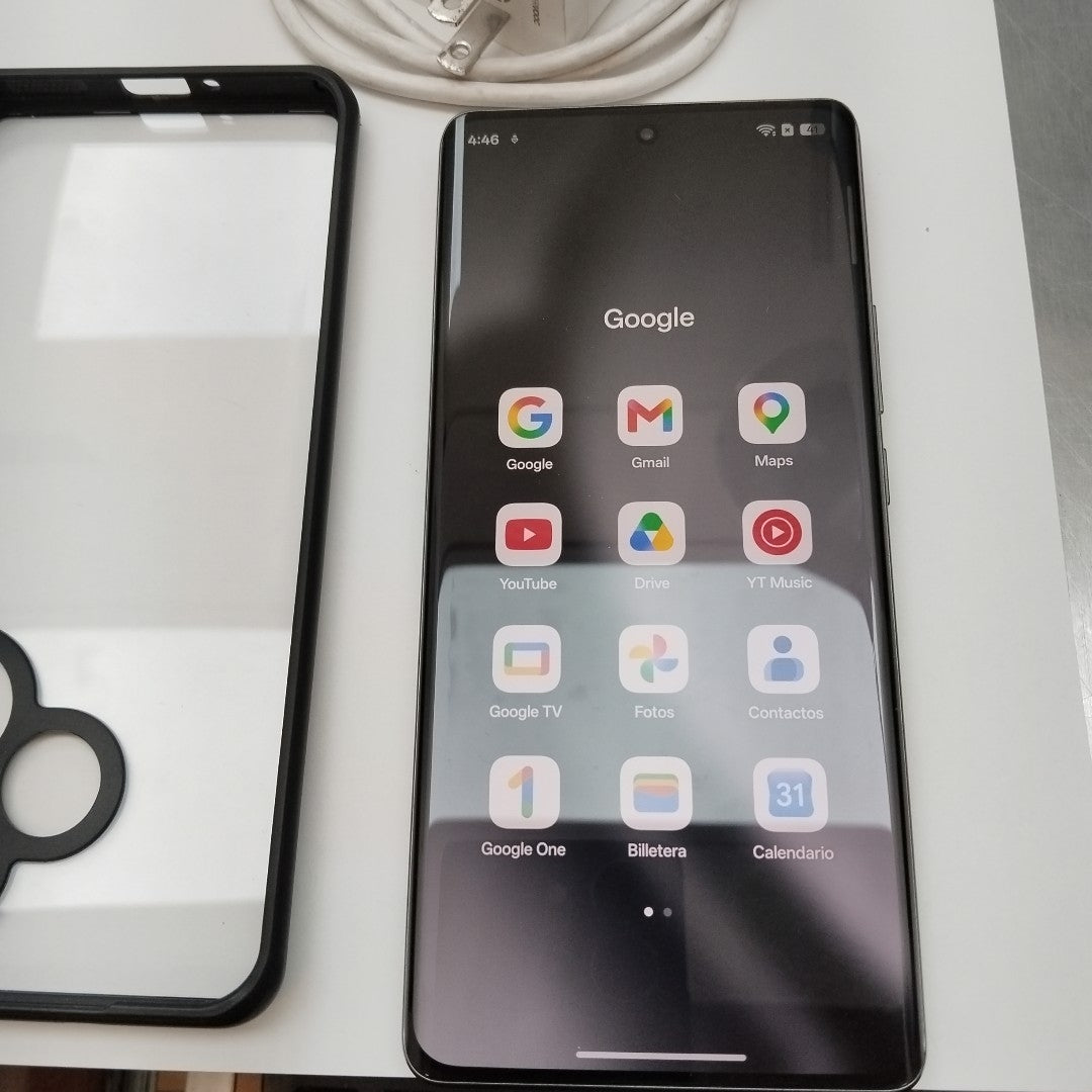 CELULAR REALME GT6 5G RMX3851 512 GB 16 GB RAM (SEMINUEVO)