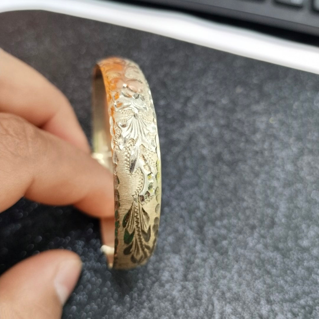 PULSERA RIGIDA ORO 10 K 7.8 GRMS (SEMINUEVO)