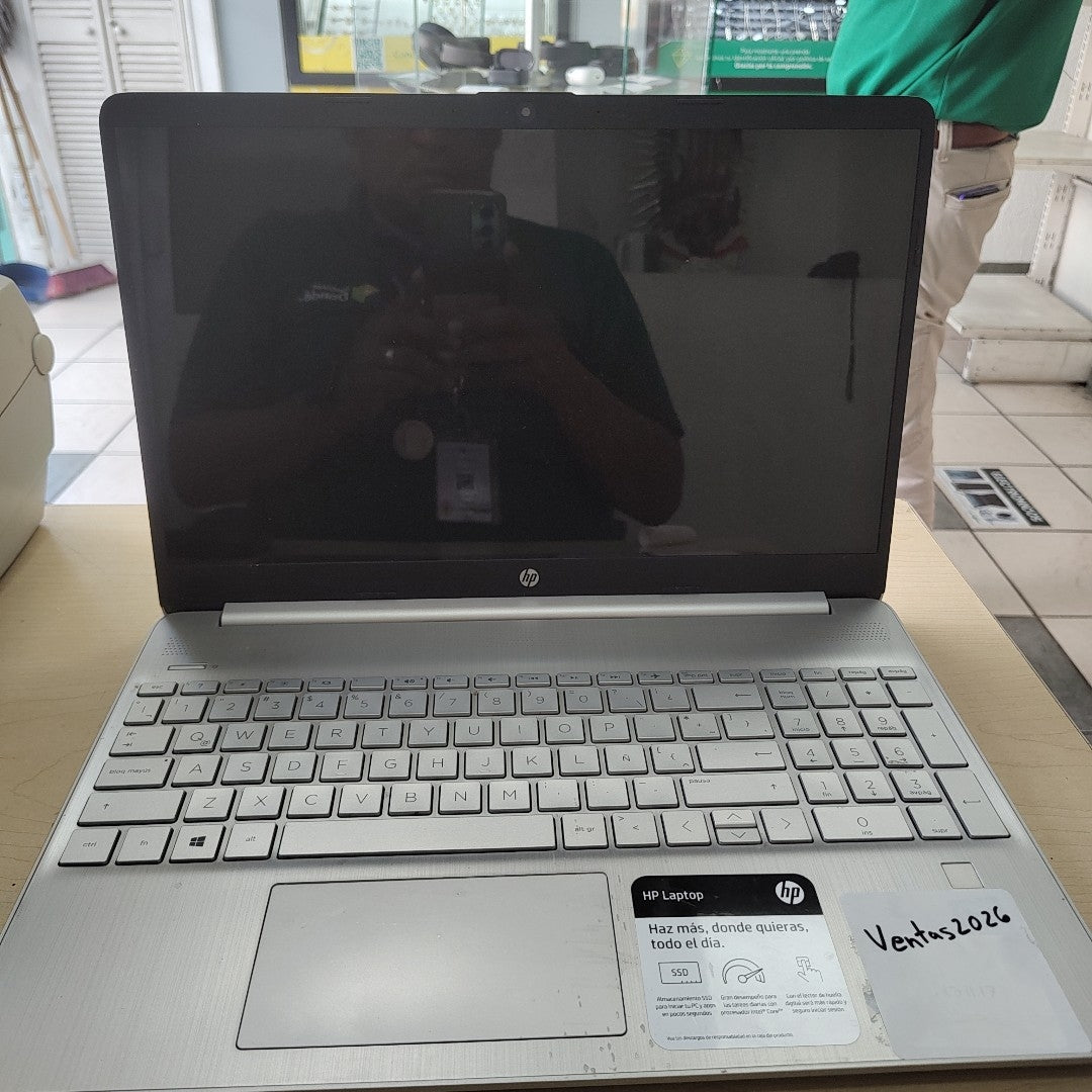 LAPTOP HP 15-DY0016LA (2023) 256 GB 12 GB RAM (SEMINUEVO)
