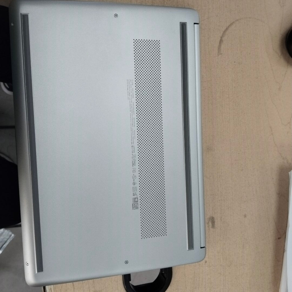 LAPTOP HP 14-DQ0532LA (2024) 128 GB SSD 4 GB RAM (SEMINUEVO)