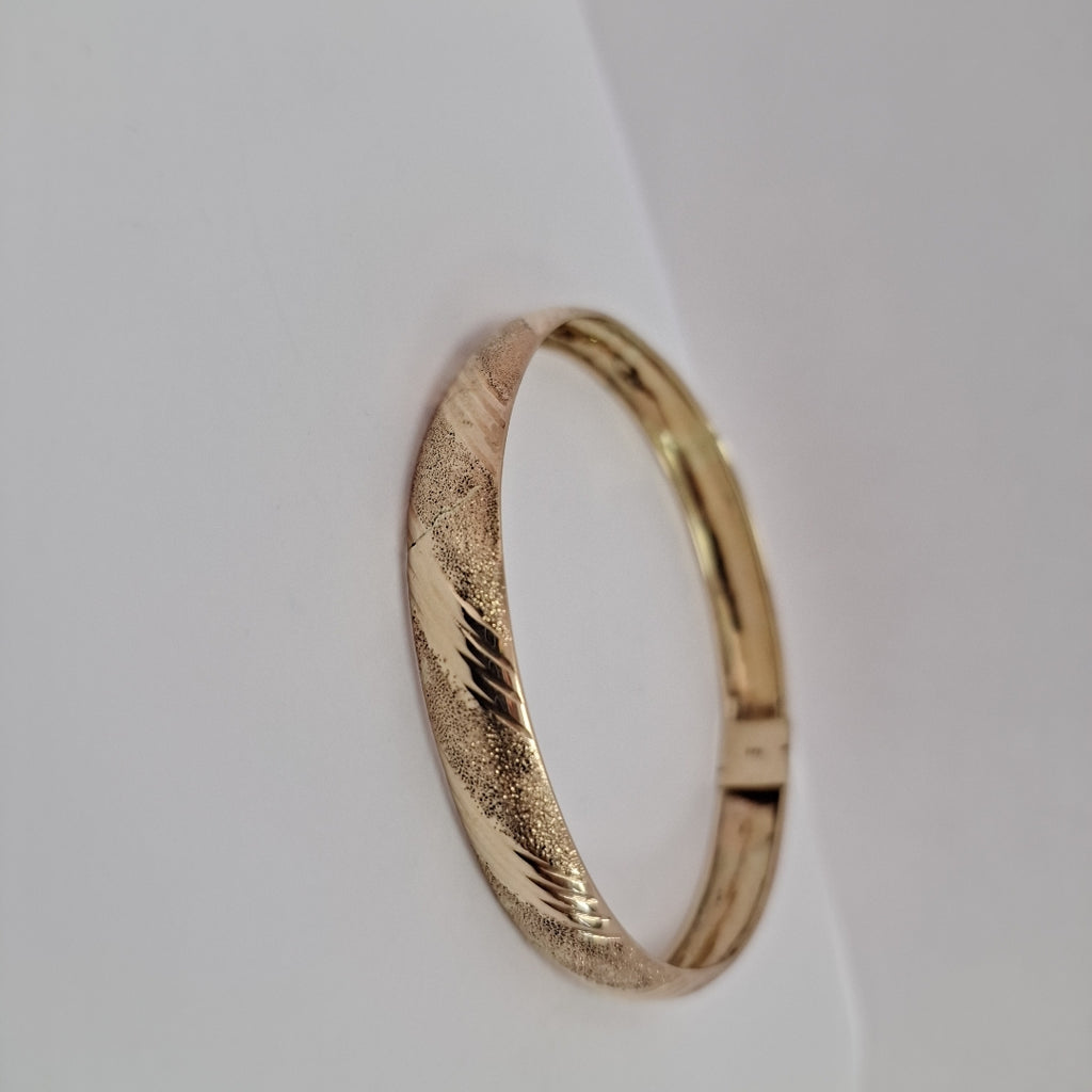 PULSERA RIGIDA ORO 14 K 6 GRMS (SEMINUEVO)