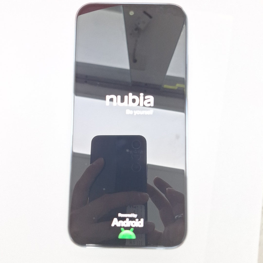 CELULAR NUBIA V80 PRO Z2576 (2025) 256 GB 8 GB RAM (SEMINUEVO)