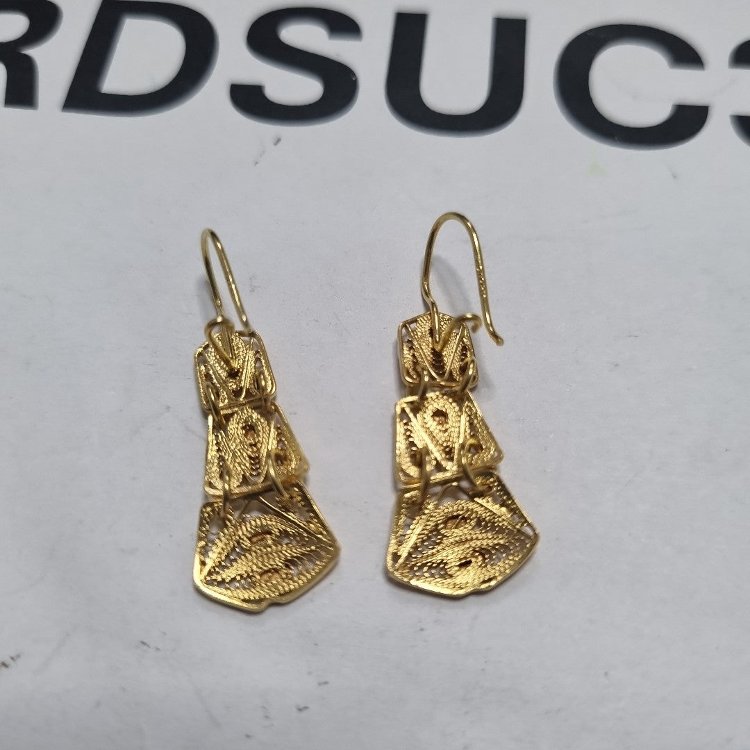 ARETES PAR ORO 10 K 2.7 GRMS (SEMINUEVO)
