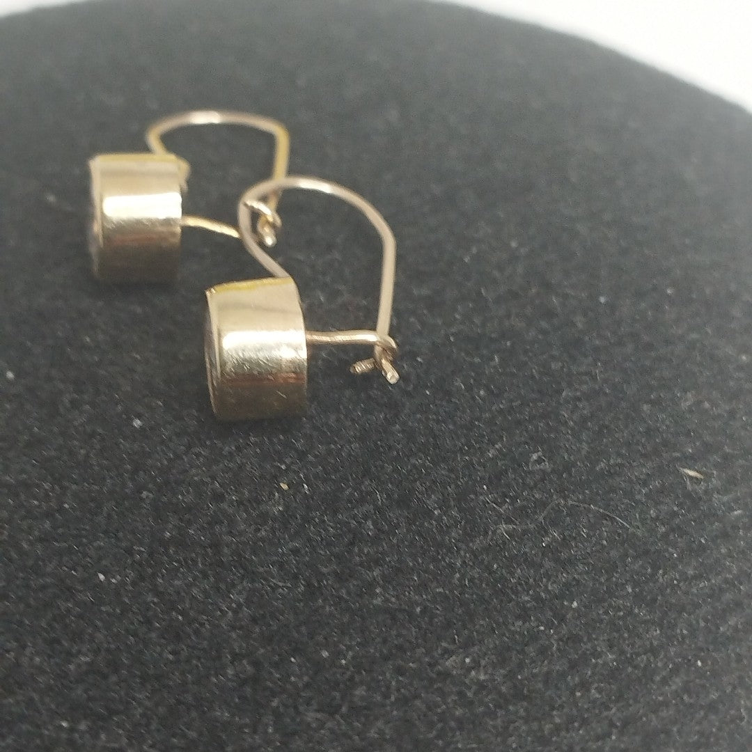 ARETES PAR ORO 14 K 1 GRMS (SEMINUEVO)