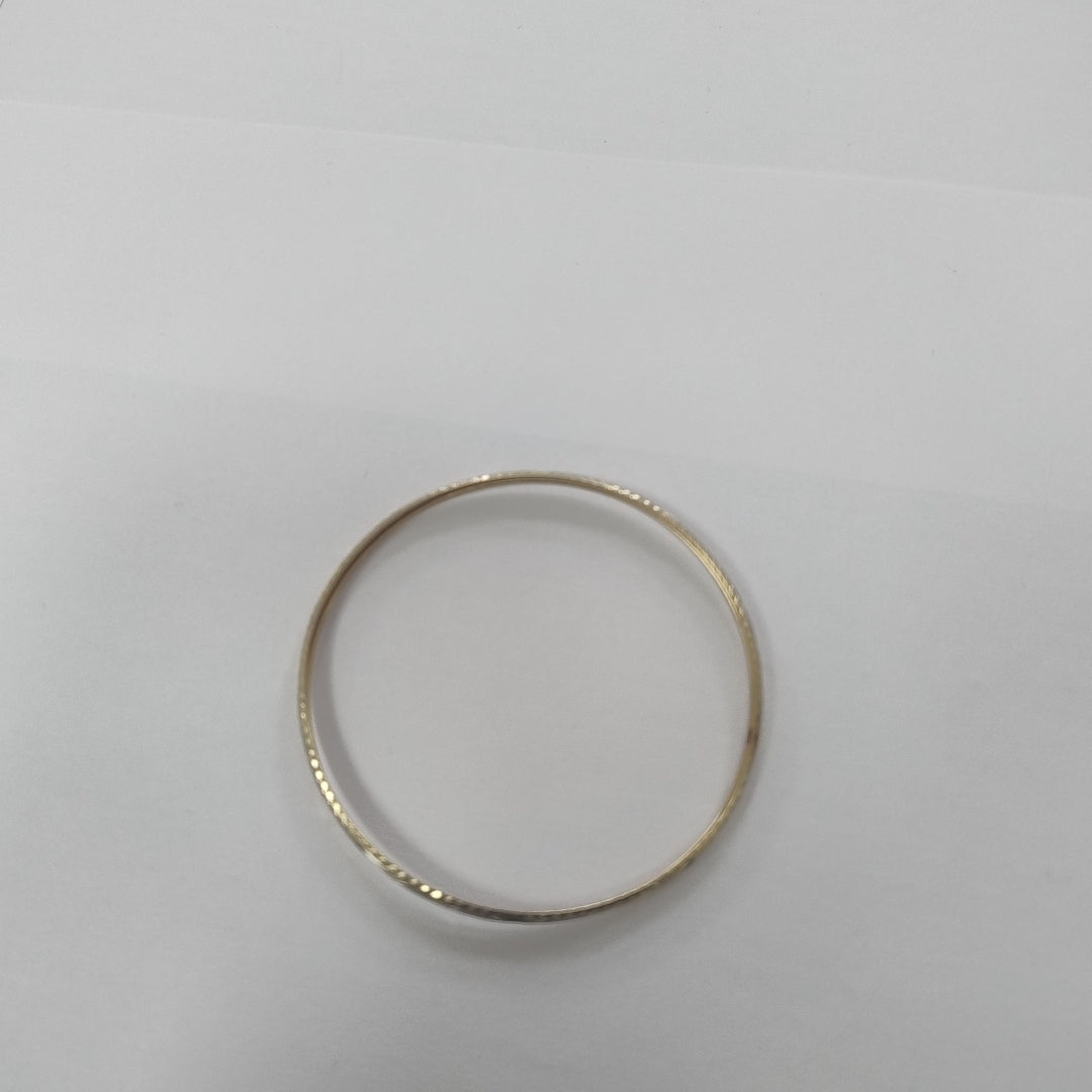 PULSERA RIGIDA ORO 10 K 3.9 GRMS (SEMINUEVO)