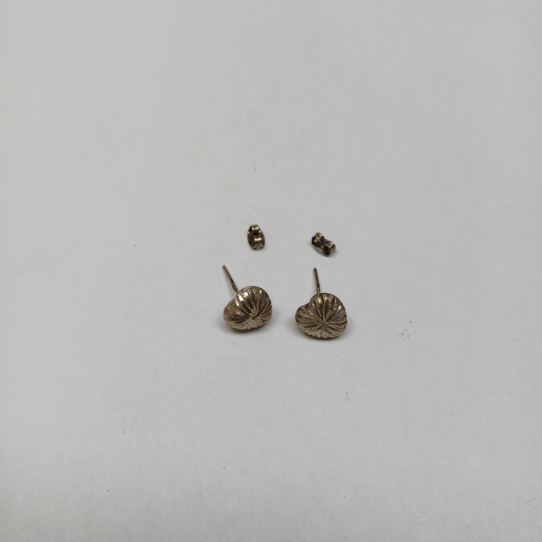 ARETES PAR PLATA 3,00 GRMS (SEMINUEVO)