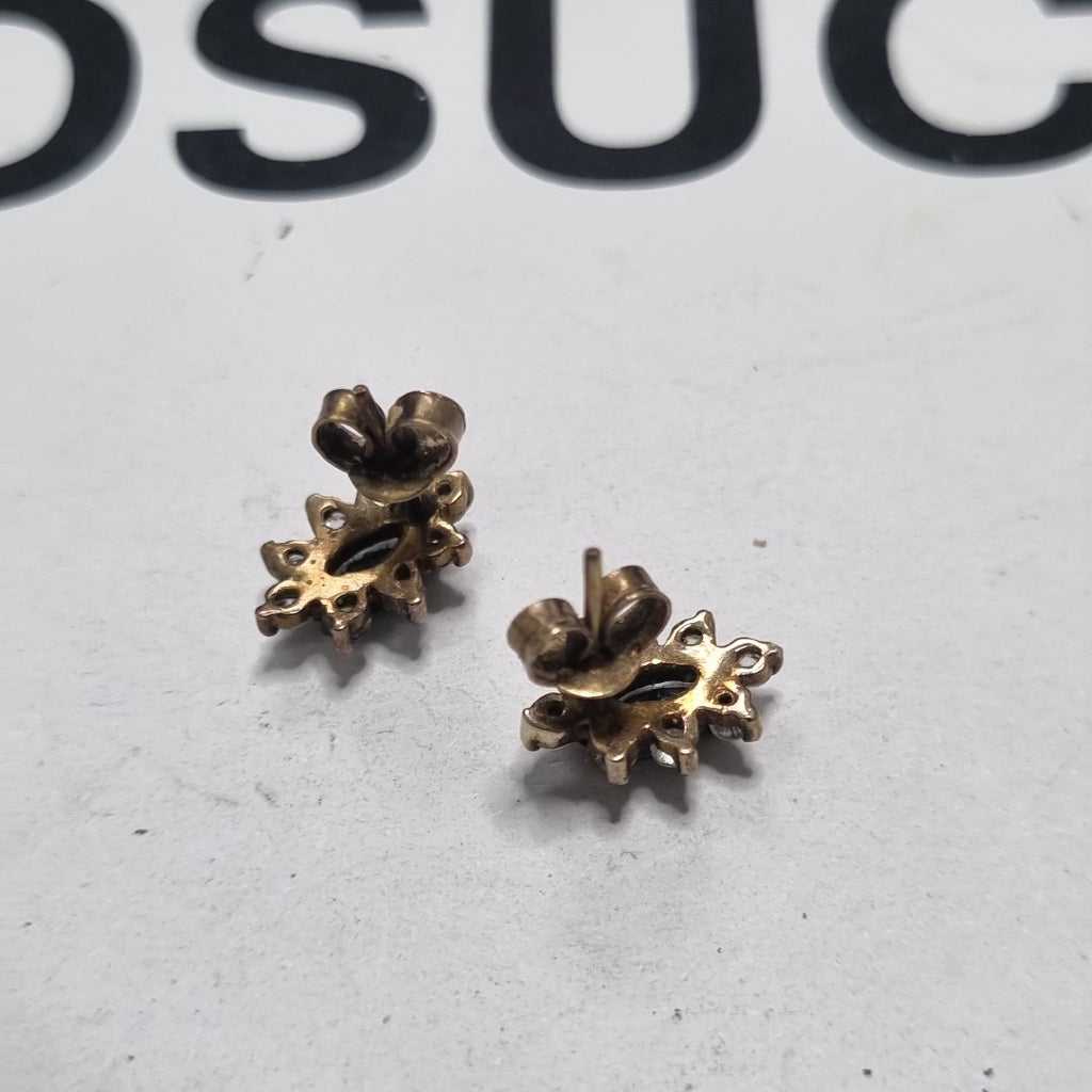 ARETES PAR ORO 10 K 1.7 GRMS (SEMINUEVO)