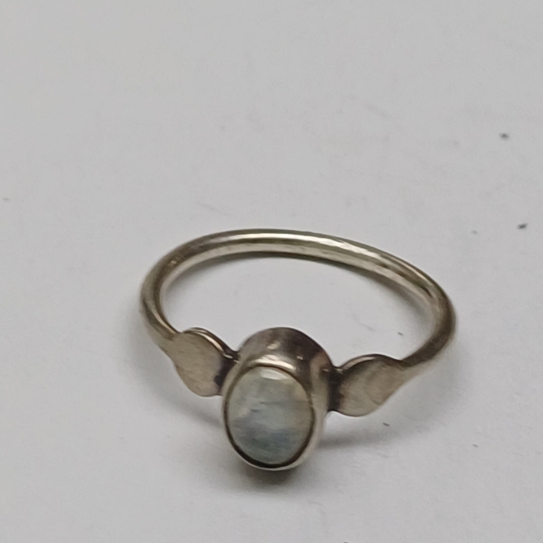 ANILLITO PLATA 1.9 GRMS (SEMINUEVO)