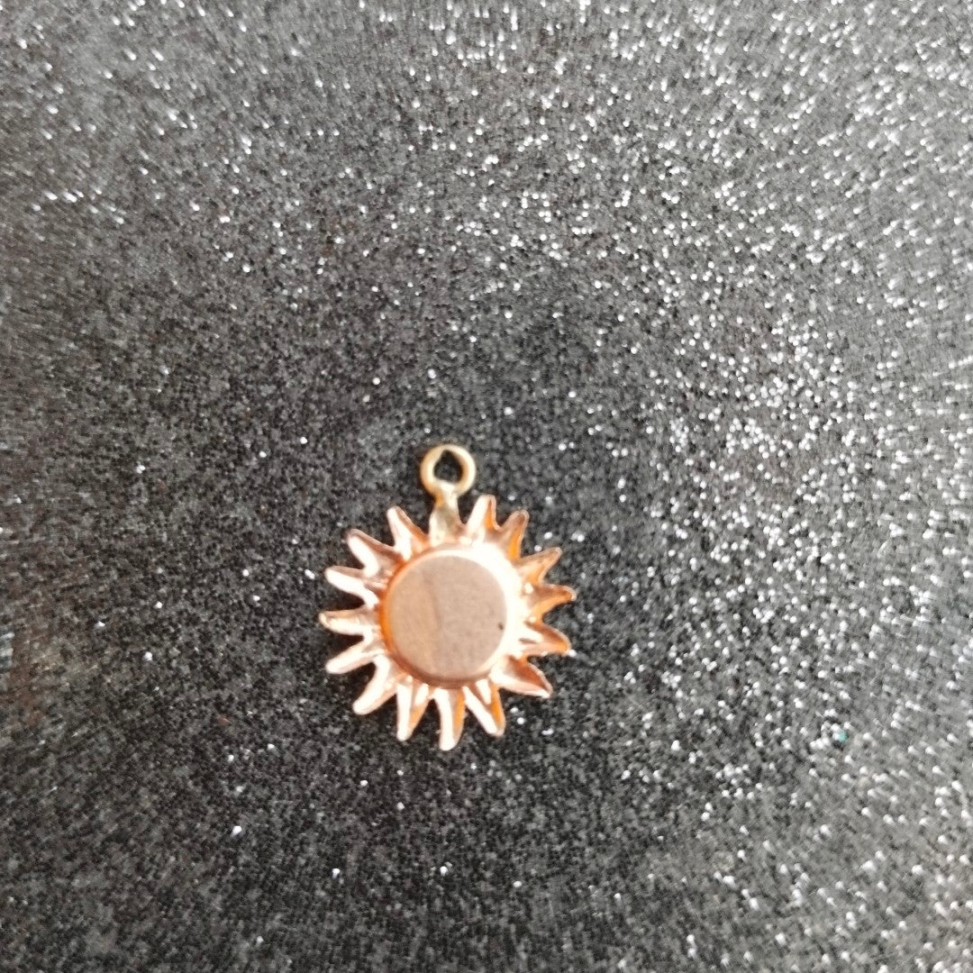 DIJE ORO,ORO COMBINADO 8 K 0,90 GRMS (SEMINUEVO)