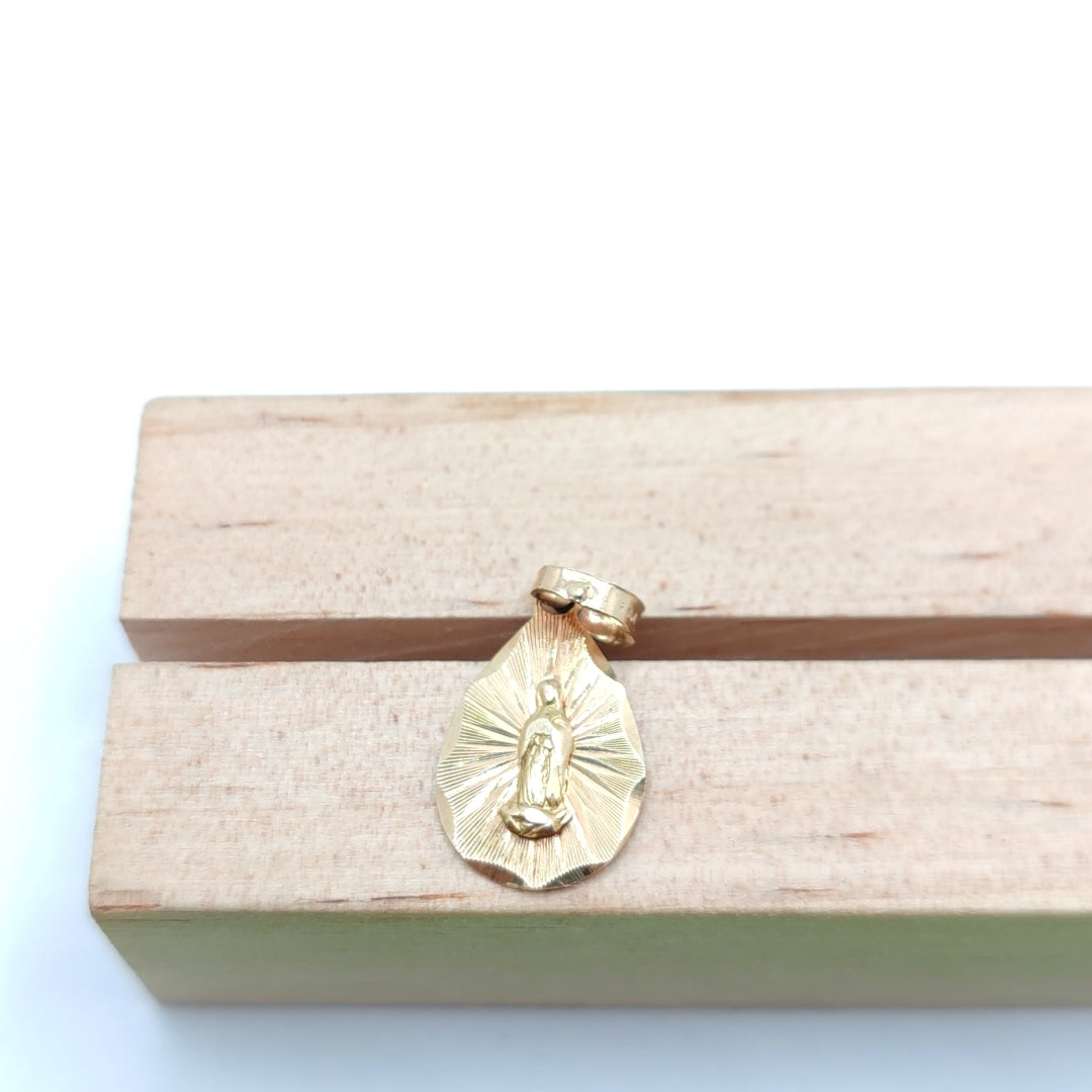 DIJE ORO 14 K 0.6 GRMS (SEMINUEVO)