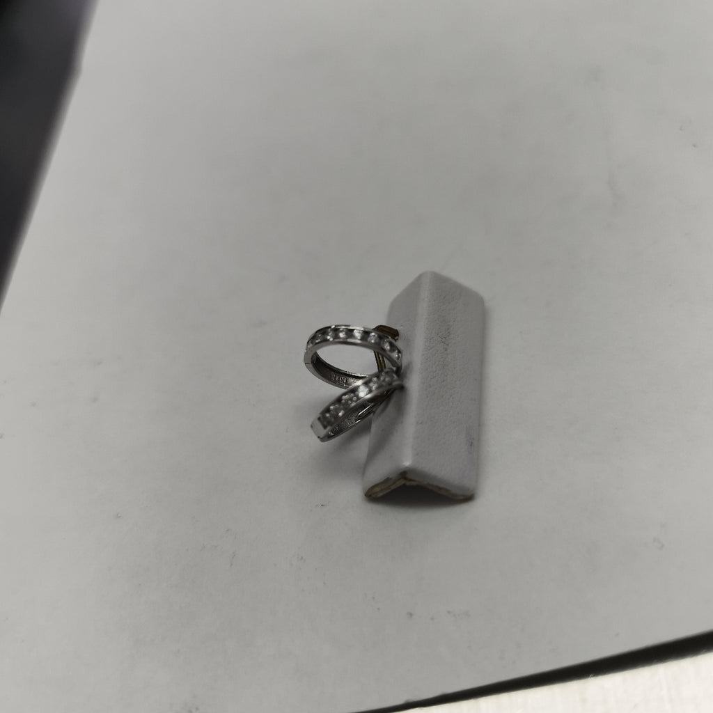 ARRACADAS PAR ORO BLANCO 14 K 1.1 GRMS (SEMINUEVO)