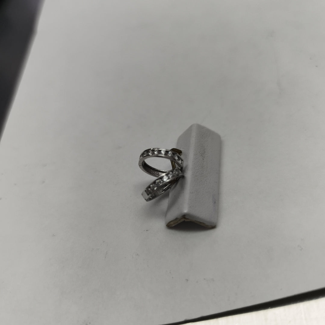 ARRACADAS PAR ORO BLANCO 14 K 1.1 GRMS (SEMINUEVO)