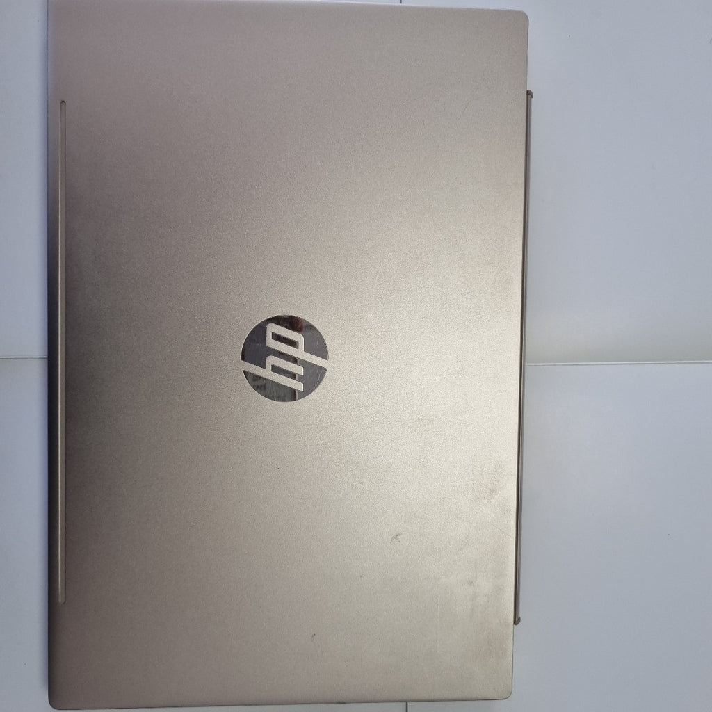 LAPTOP HP PAVILION 15-CW1012LA (2023) 1 TB + 128 GB SSD 12 GB RAM (SEMINUEVO)