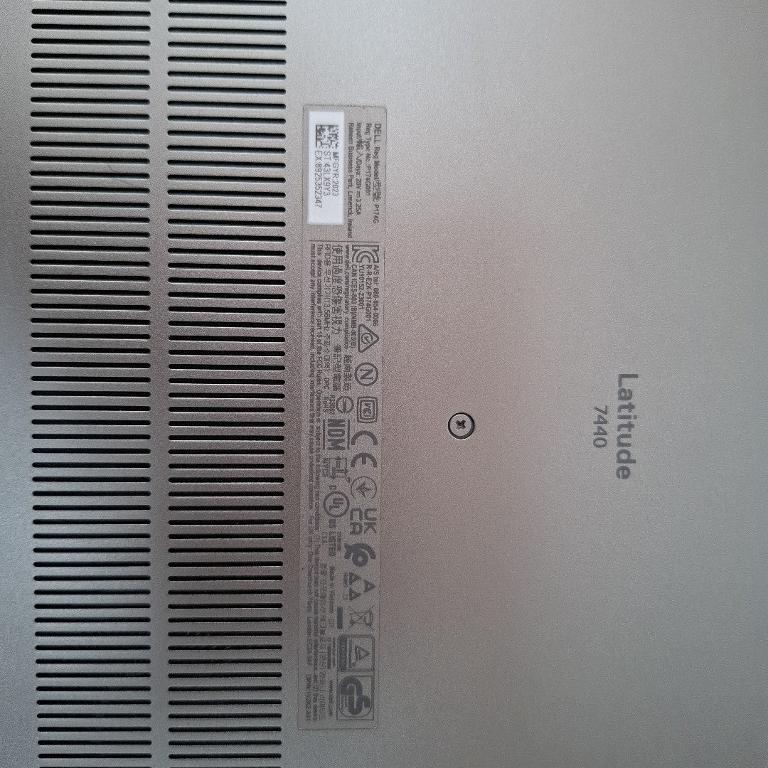 LAPTOP DELL LATITUDE 7440 (2024) 512 GB SSD 16 GB RAM (SEMINUEVO)