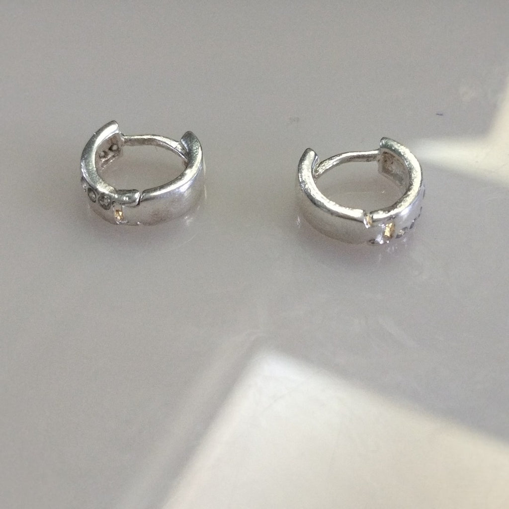 ARRACADAS C/CIRCONIAS PLATA .925 2.4 GR (NUEVO)