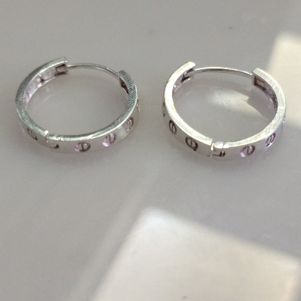 ARETES ARRACADAS FIG TORNILLOS PLATA .925 2.63 GR (NUEVO)