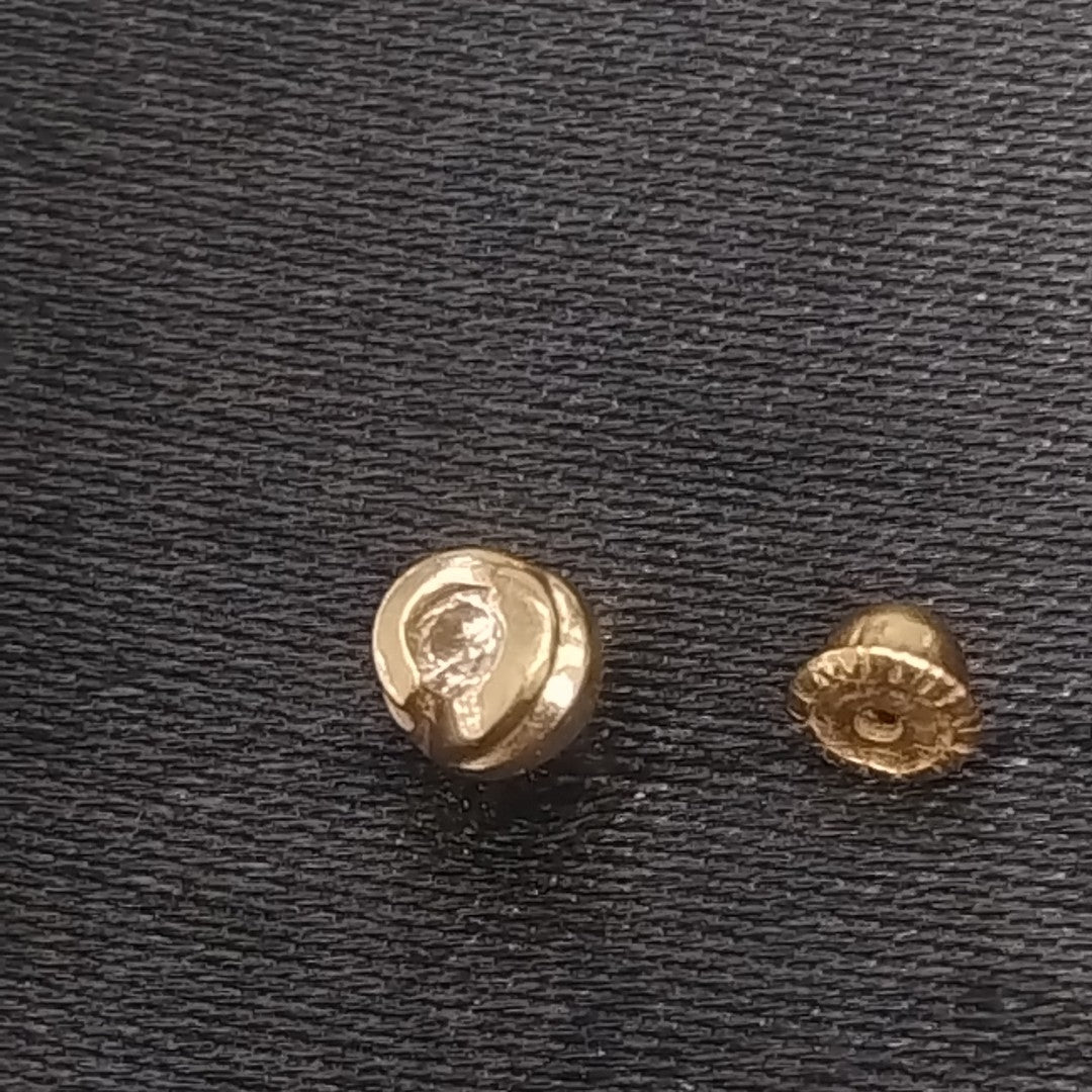 ARETES PAR ORO 10 K 0.9 GRMS (SEMINUEVO)