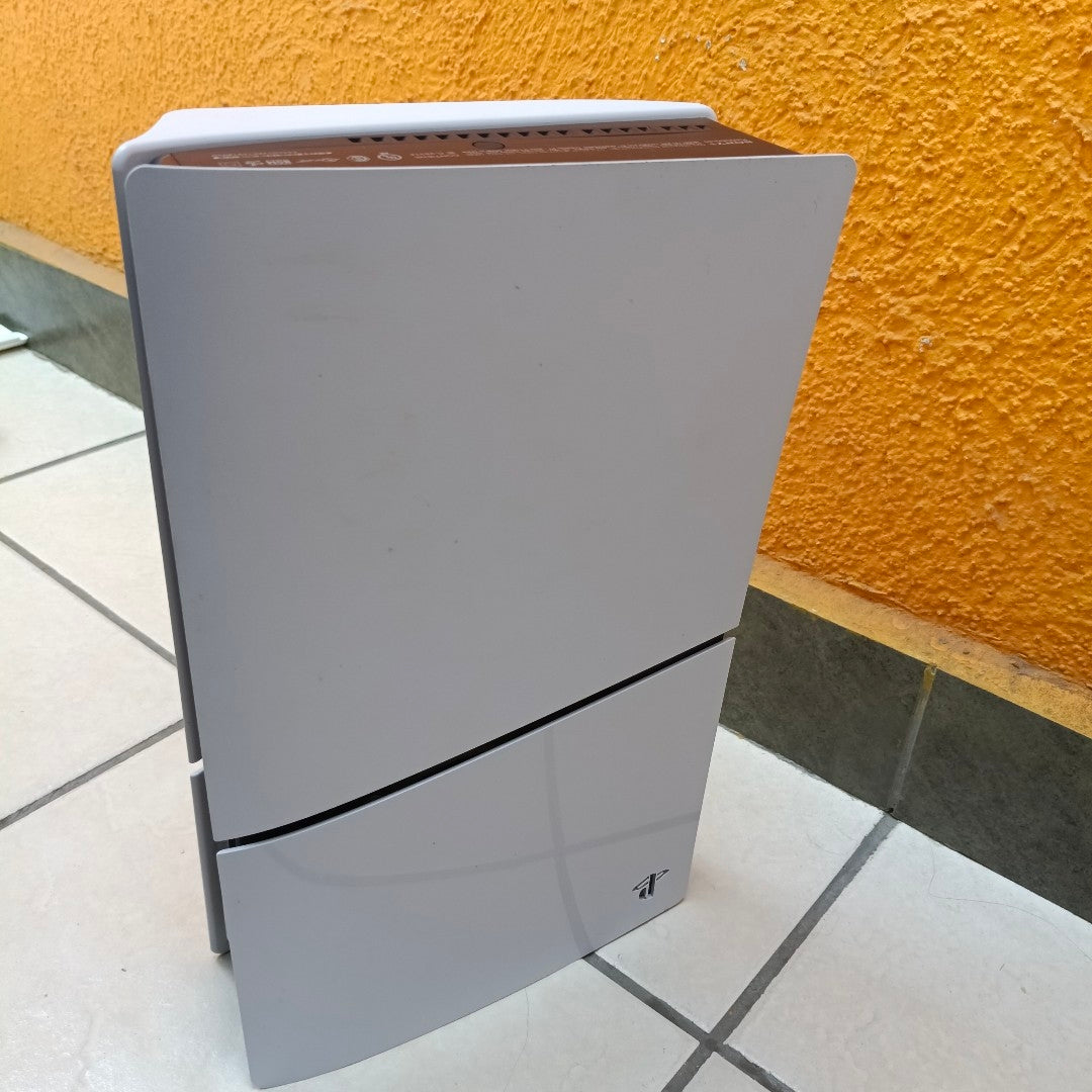 CONSOLA DE VIDEOJUEGO SONY PS5 SLIM 1 TB SSD (SEMINUEVO)