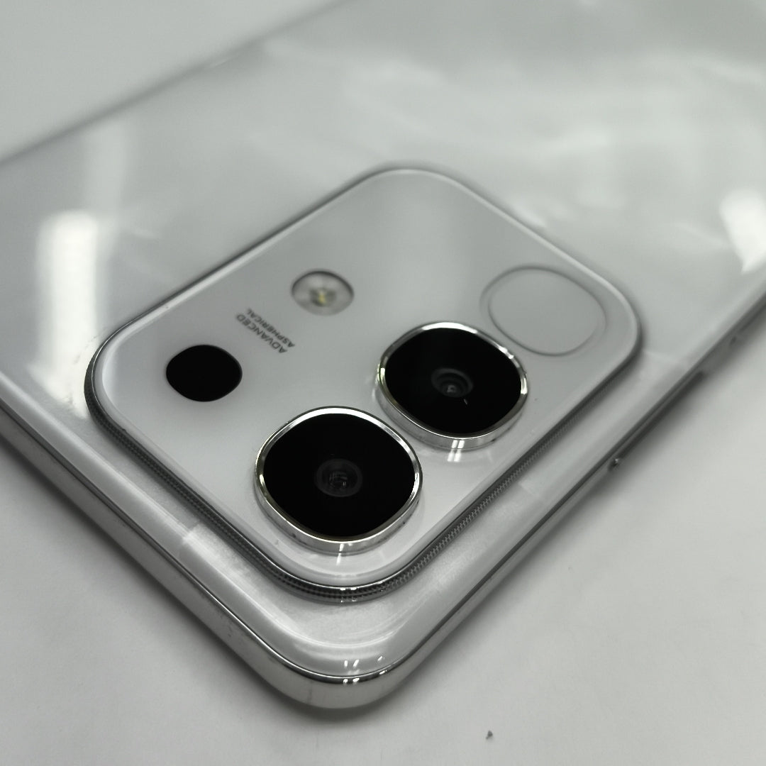 CELULAR VIVO Y29 V2434 (2025) 256 GB 8 GB RAM (SEMINUEVO)
