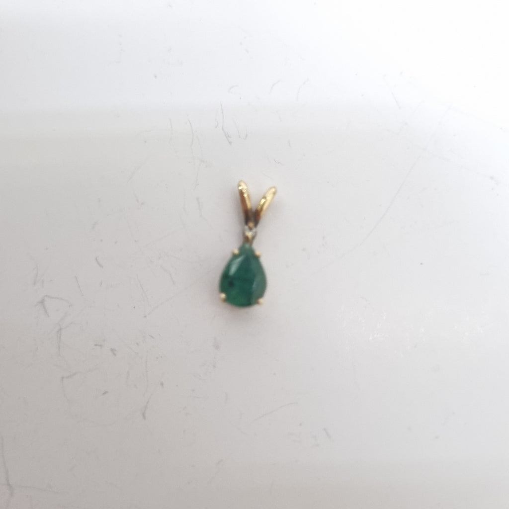 DIJE ORO 10 K 0.6 GRMS (SEMINUEVO)