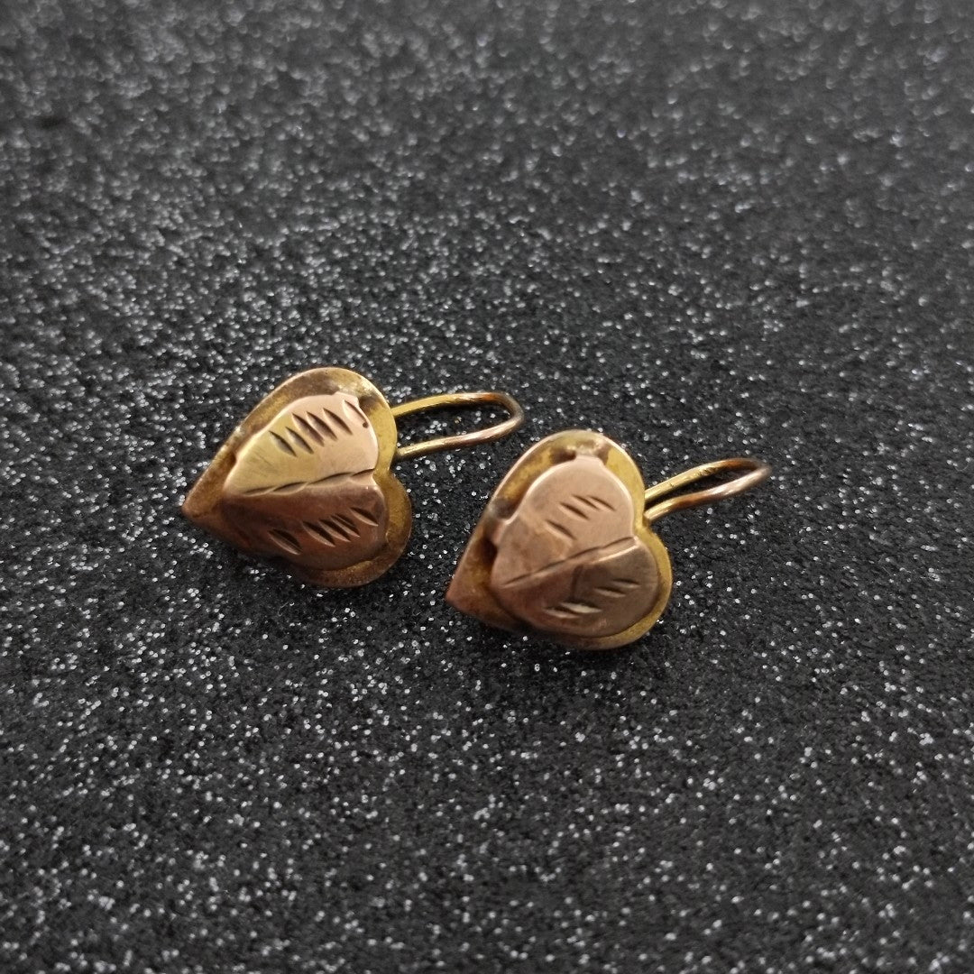 ARETES PAR ORO 8 K 1.8 GRMS (SEMINUEVO)