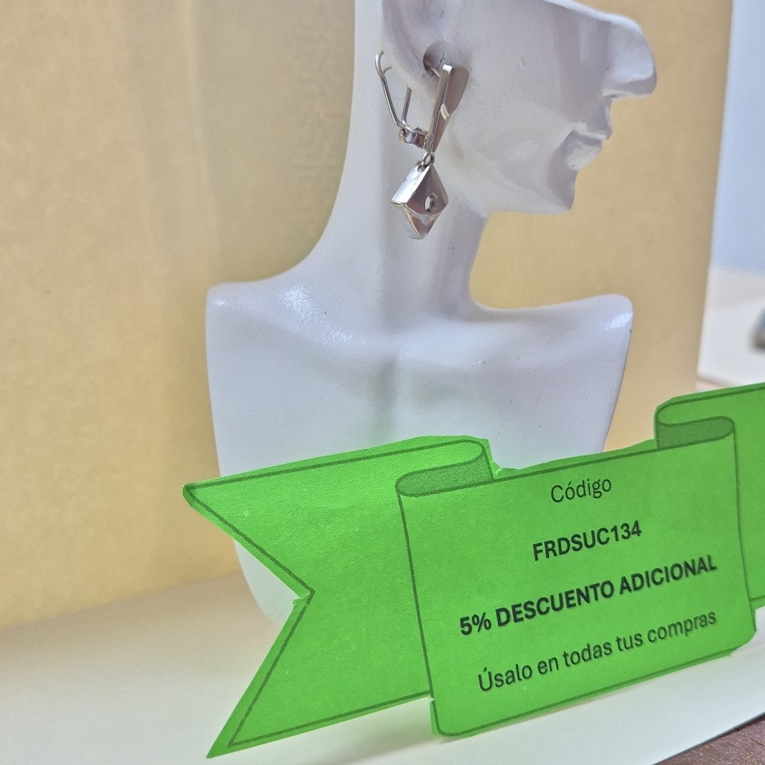 ARETES PAR ORO 10 K 4.4 GRMS (SEMINUEVO)