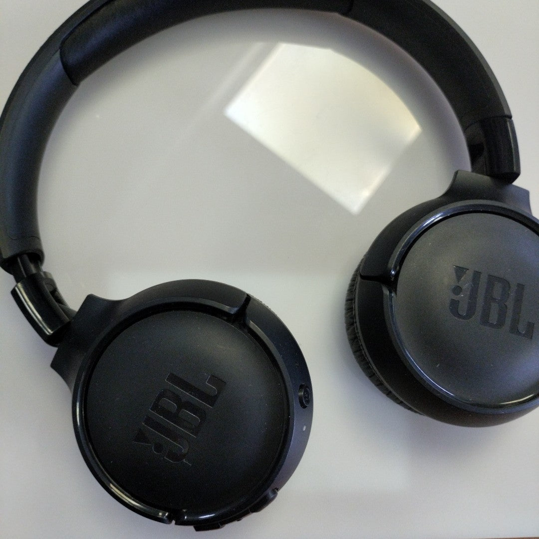AUDIFONOS JBL TUNE 520BT INALAMBRICO ON EAR (SEMINUEVO)