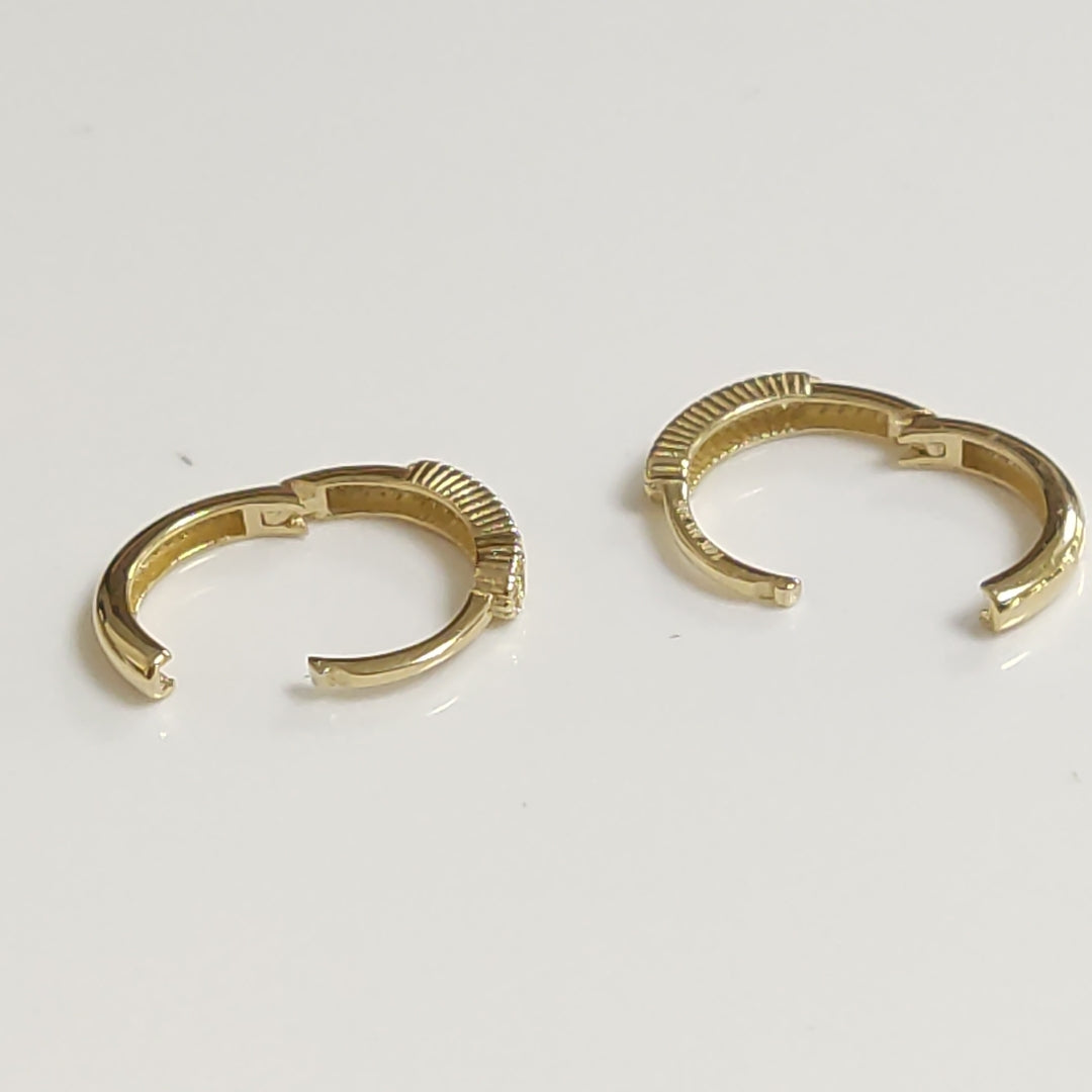 HUGGIES ORO 14K 1.3 (NUEVO)