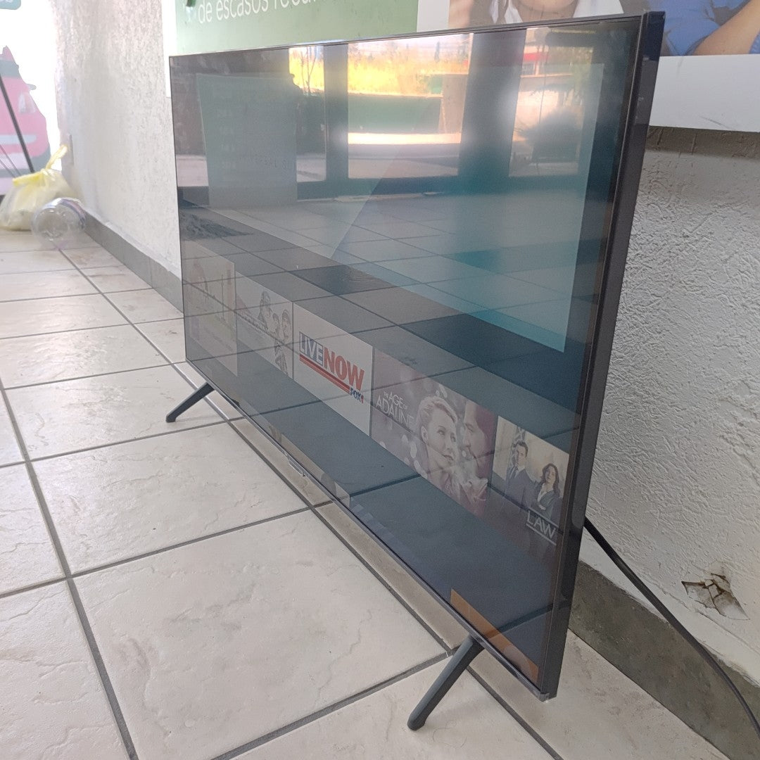 PANTALLA SAMSUNG UN43TU700D (2022) 43" LED 4K (SEMINUEVO)