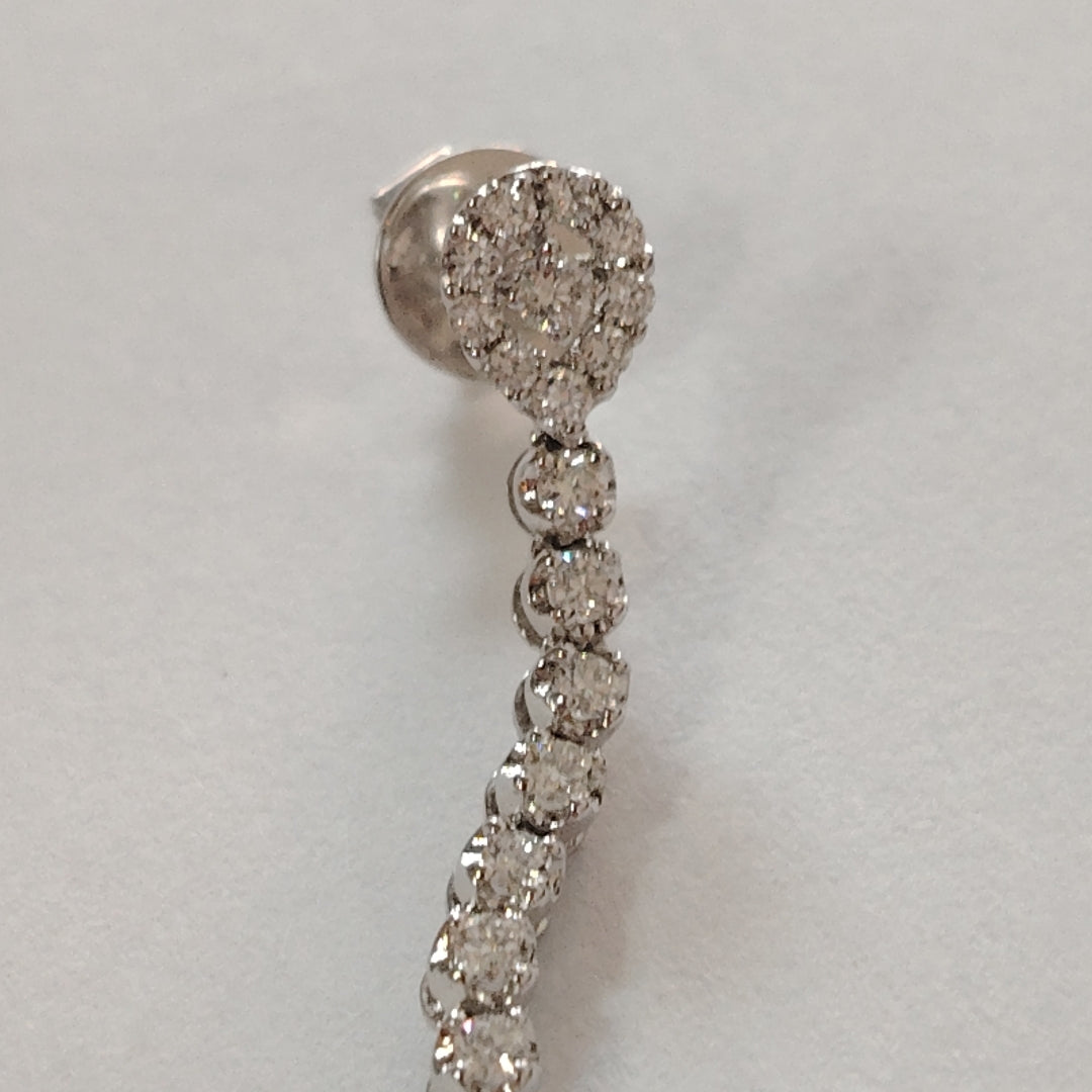ARETES PAR ORO BLANCO 18 K 5,20 GRMS (SEMINUEVO)