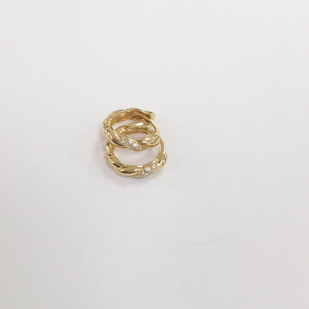 HUGGIES ORO 14K 2.1 (NUEVO)