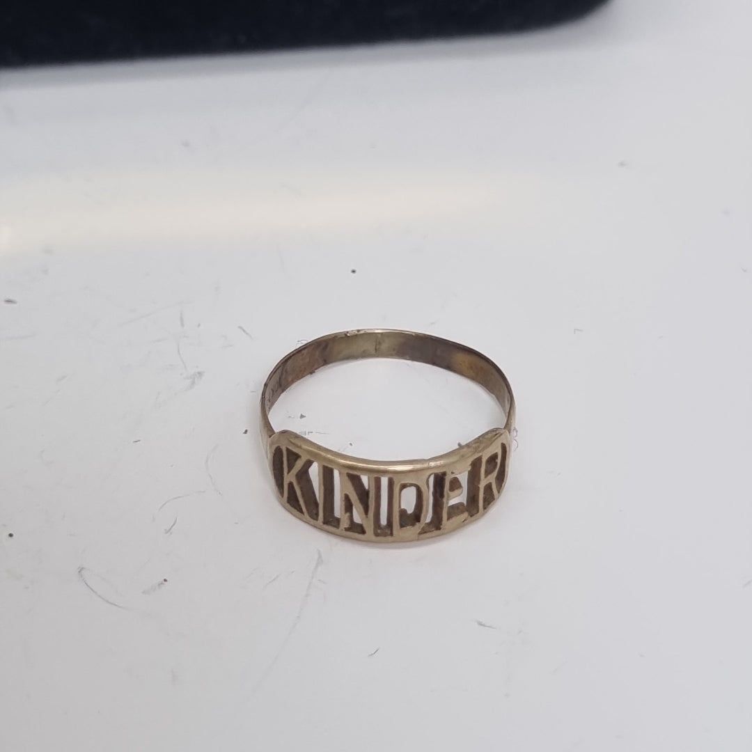 ANILLO DE GRADUACIÓN ORO 8 K 0.9 GRMS (SEMINUEVO)