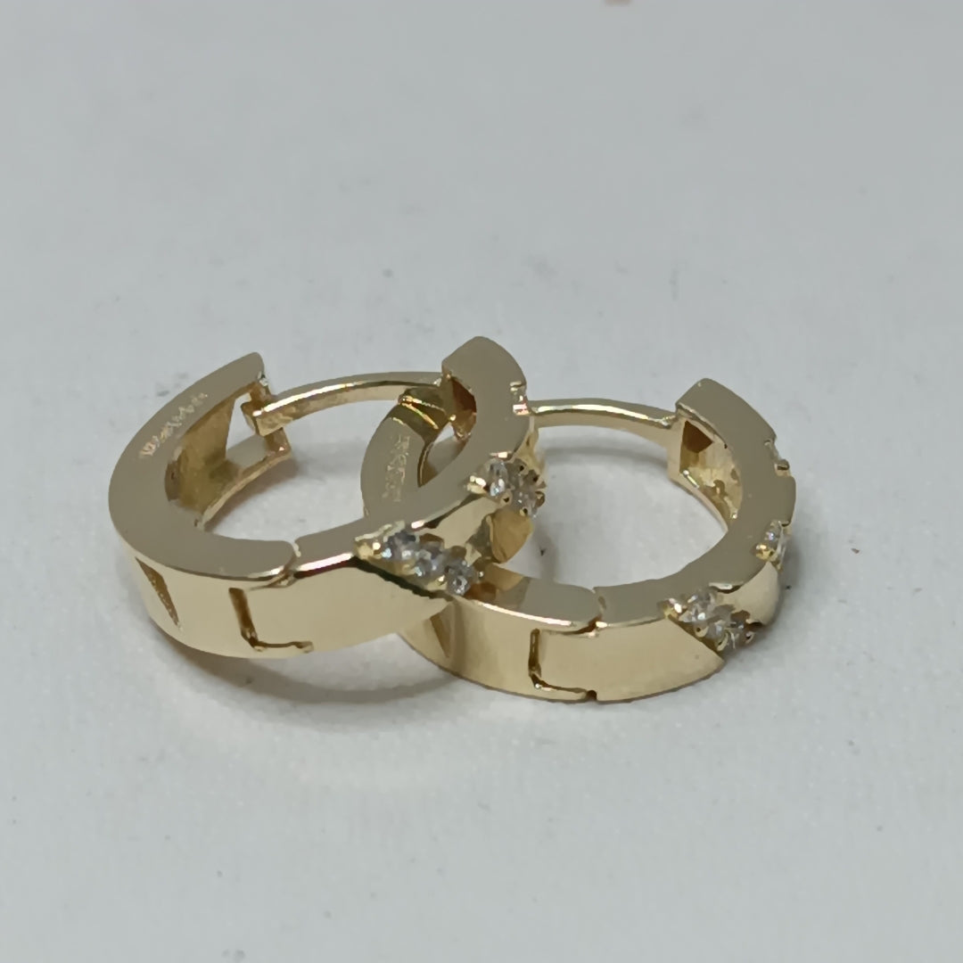 ARETES HUGGIES CON CIRCONIAS 14K 2.3 GR (NUEVO)