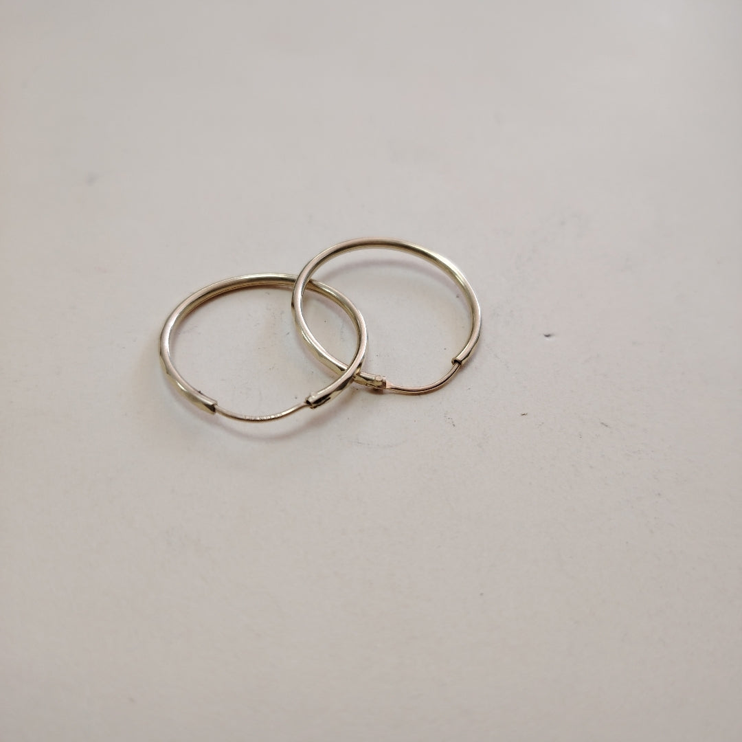 ARRACADAS PAR ORO 10 K 1,60 GRMS (SEMINUEVO)