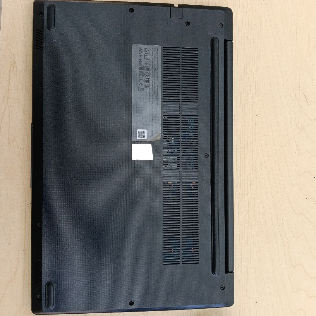 LAPTOP LENOVO V14 G2 IJL (2023) 128 GB SSD 4 GB RAM (SEMINUEVO)