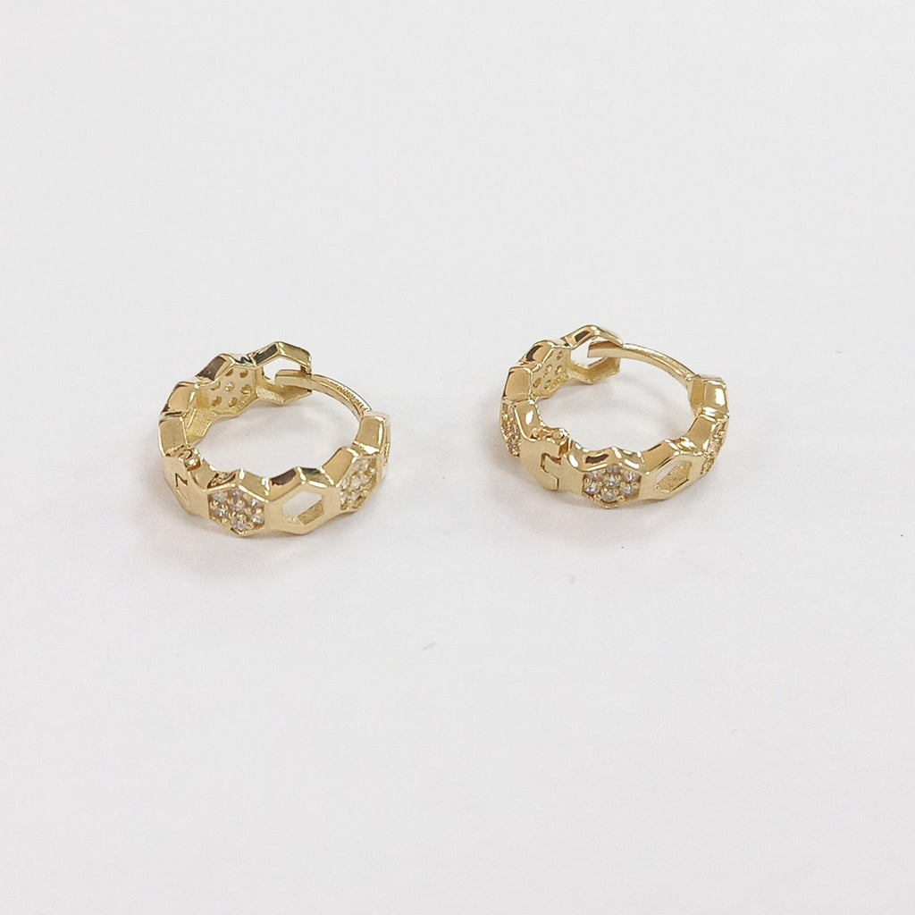 ARETES HUGGIES HEXAGONALES C CIRCONIAS 14K 2.5 GR (NUEVO)