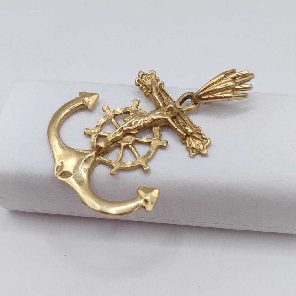 CRISTO EN ANCLA ORO 14 K 3.6 GRMS (SEMINUEVO)