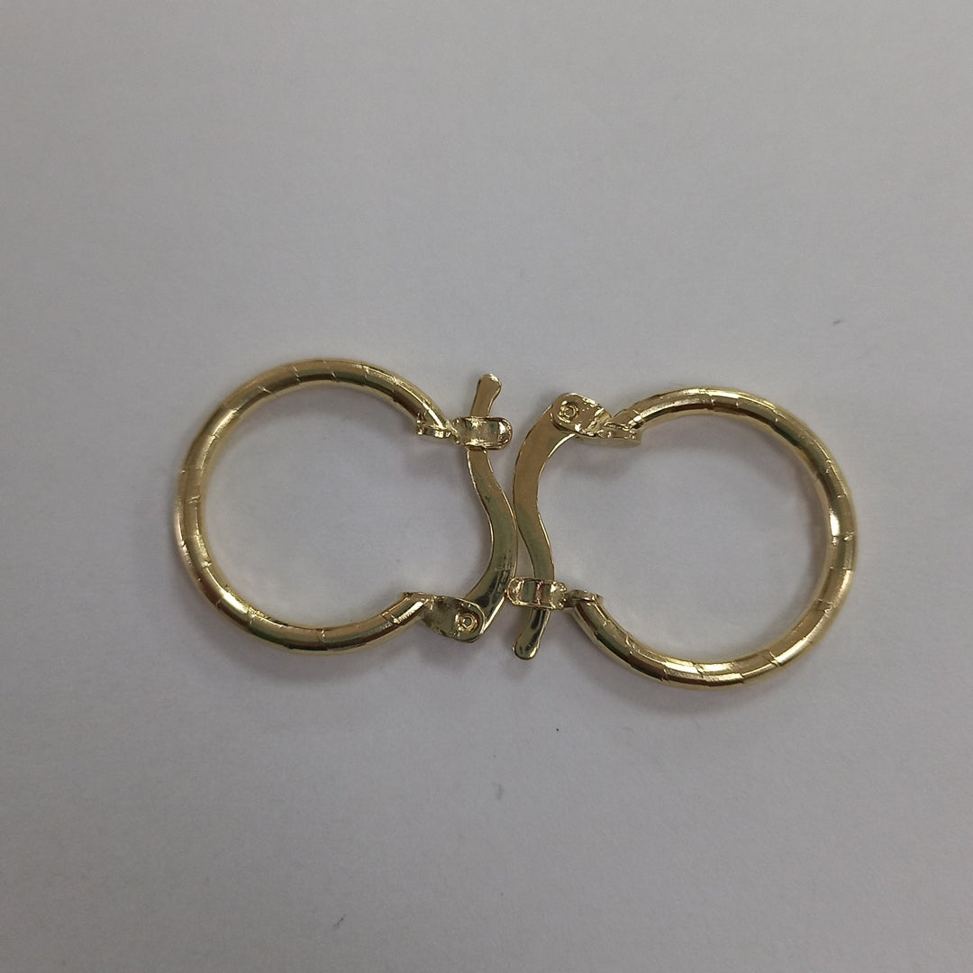 ARETES ARRACADAS ESTRIADAS 14K 1.4 GR (NUEVO)