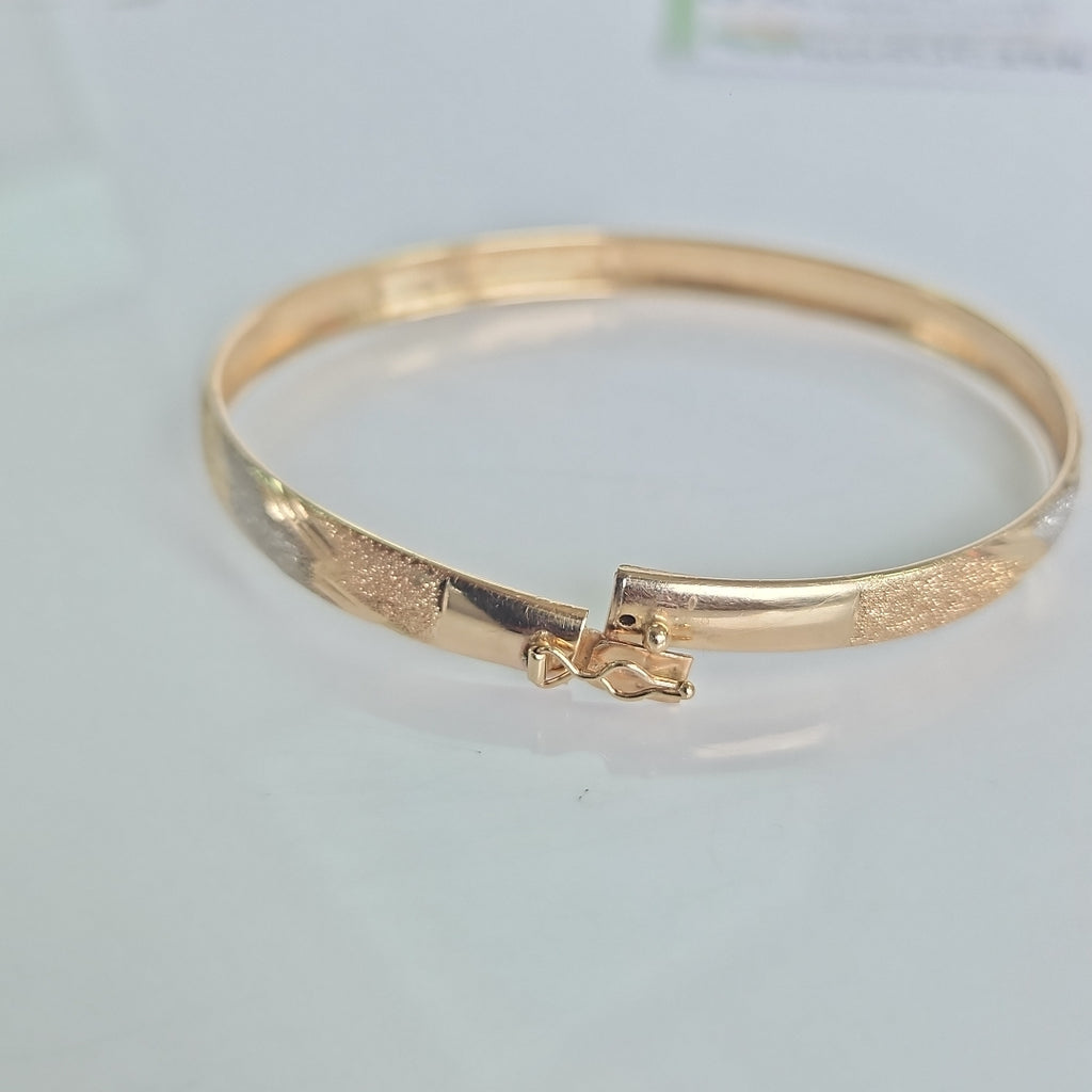 PULSERA RIGIDA ORO 14 K 5.3 GRMS (SEMINUEVO)