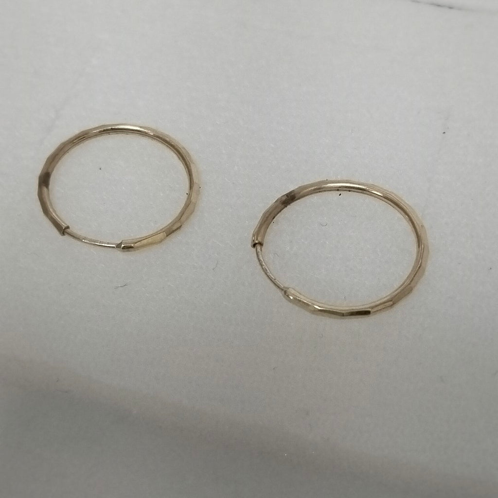 ARRACADAS PAR ORO 14 K 0.6 GRMS (SEMINUEVO)